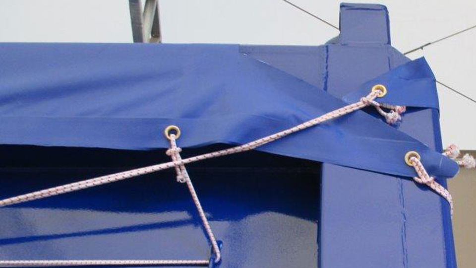 tailored-cover-on-offshore-mini-container
